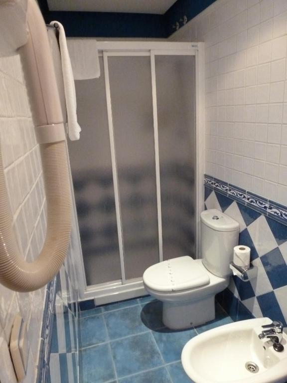 Double or Twin Room,704842153:JPEG